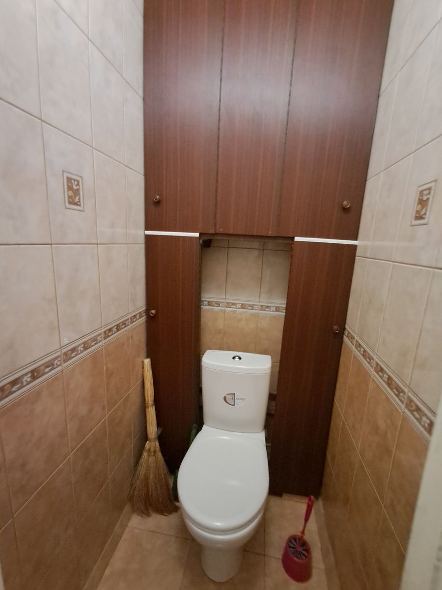 1837243467666806