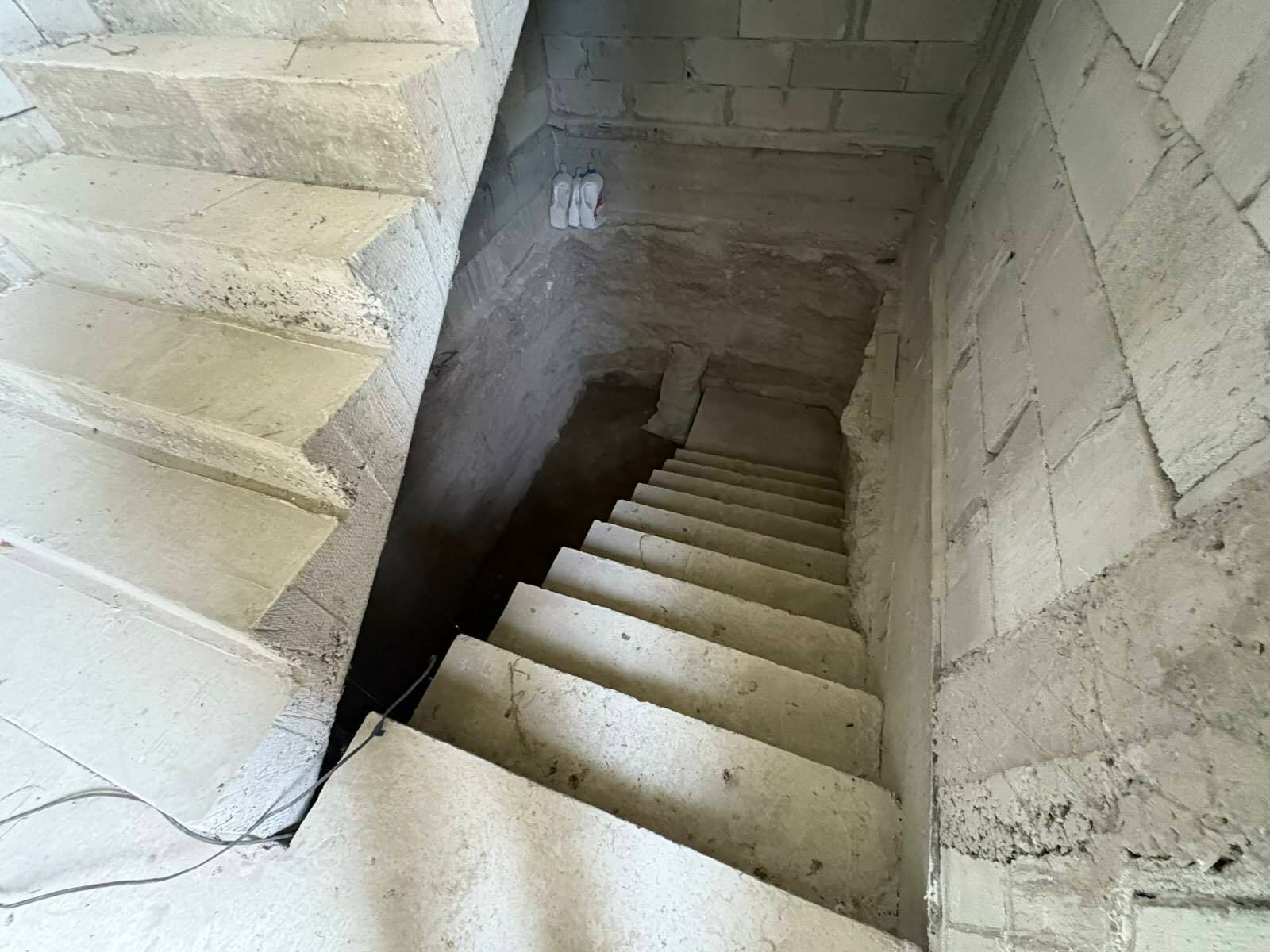 1835476539246807