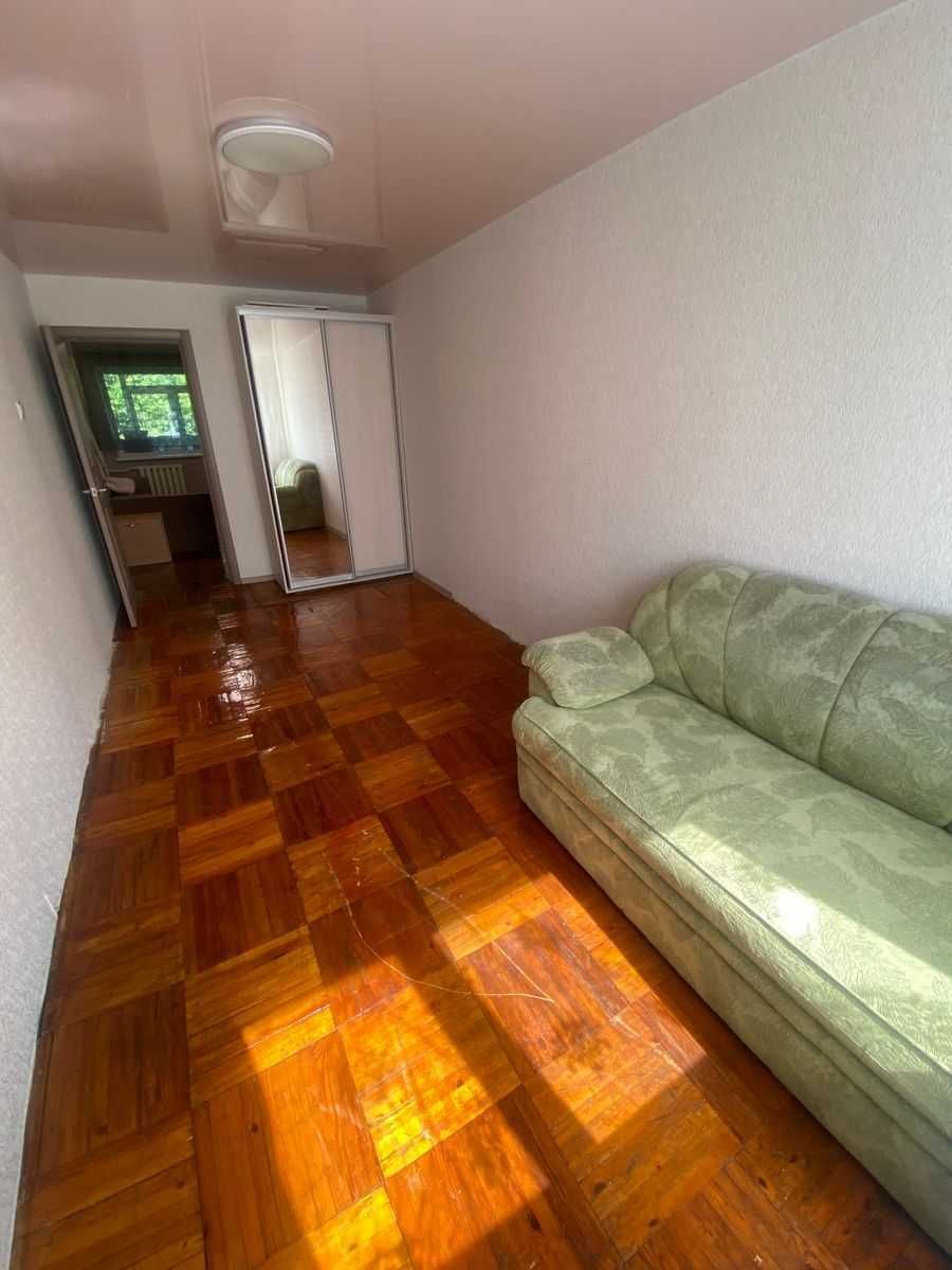 1835727779314807