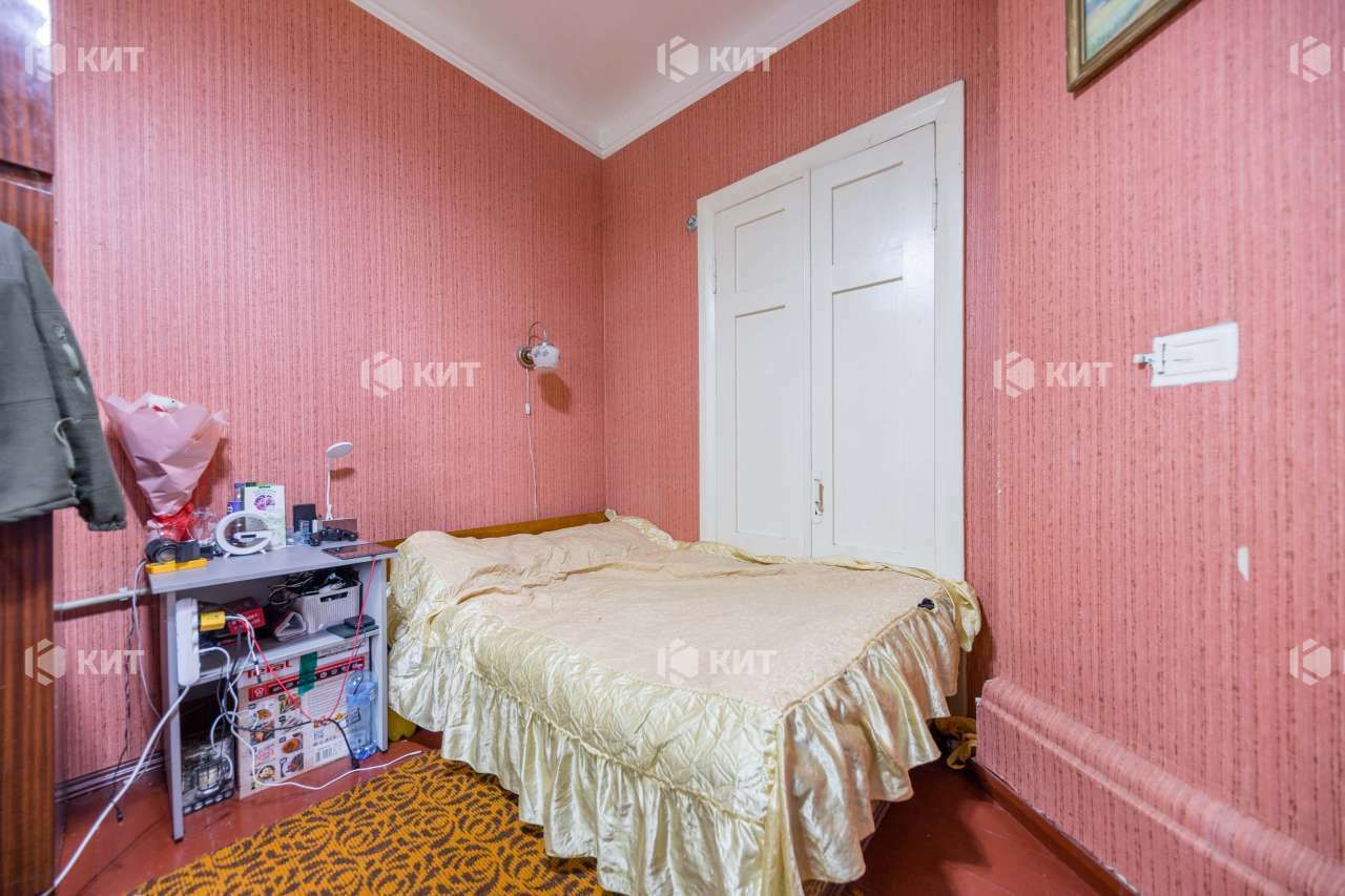 1835791054570807