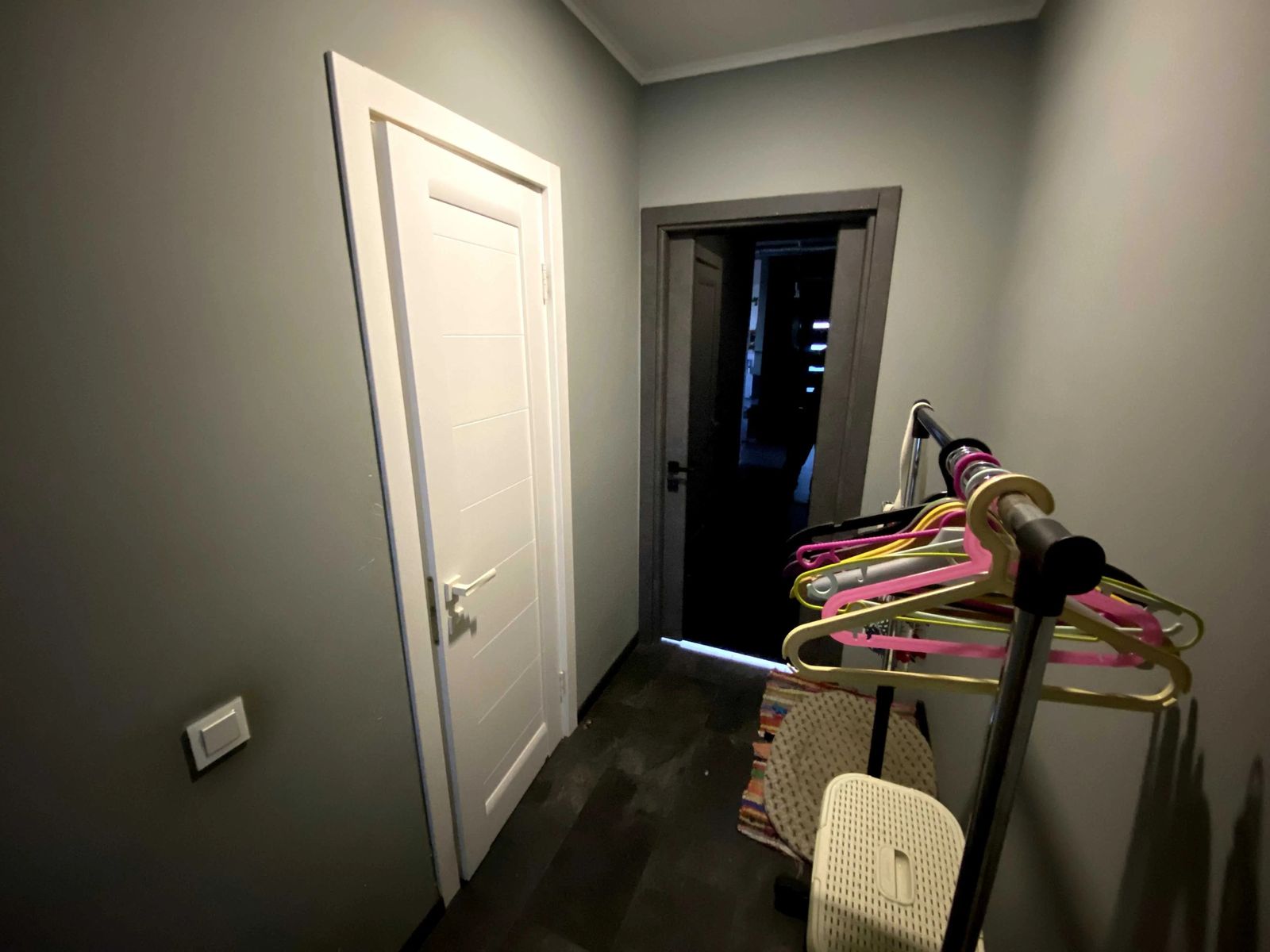 1834809457053081