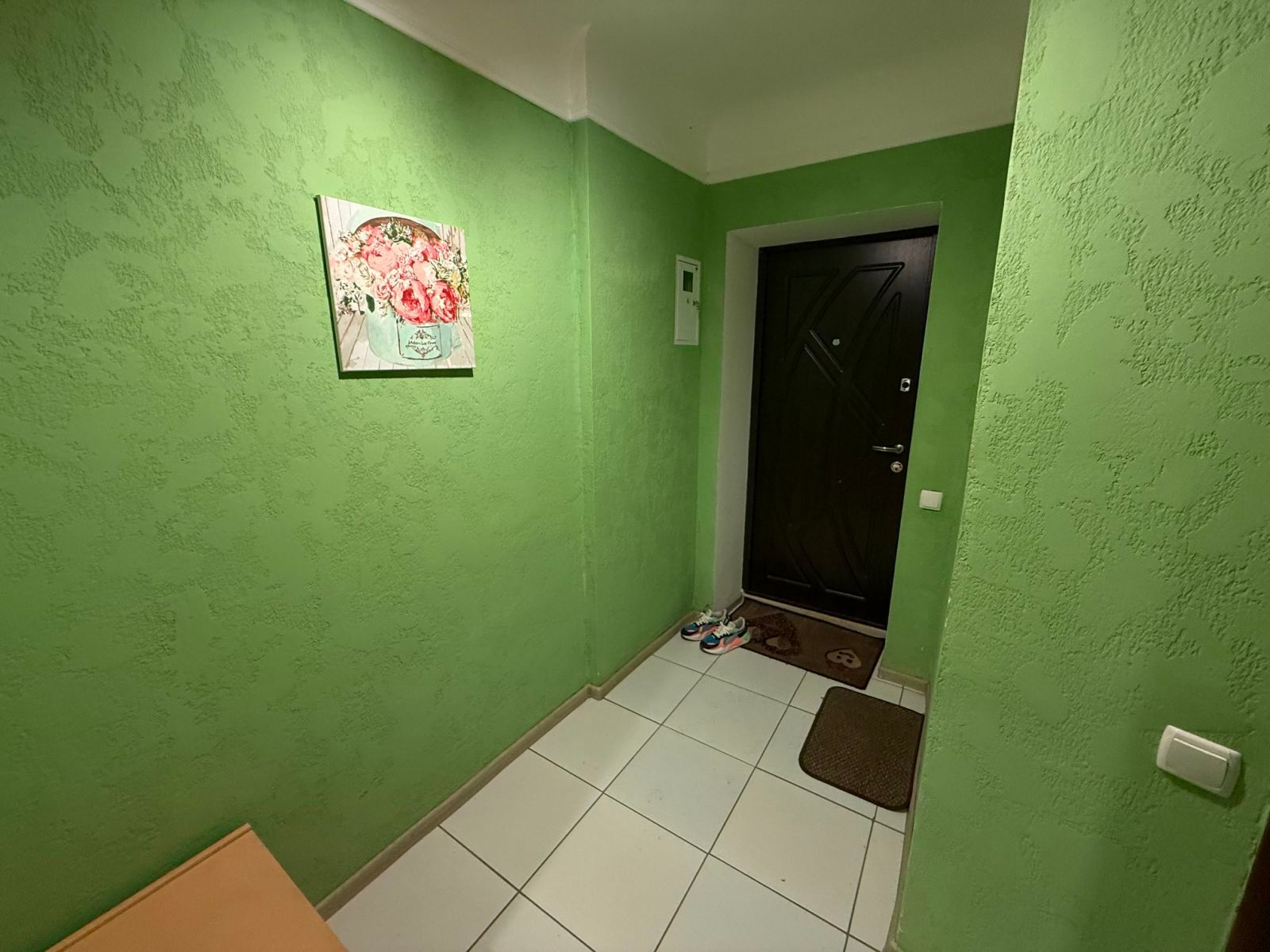 1835896855950810