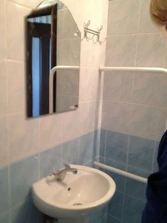 1840785242366810