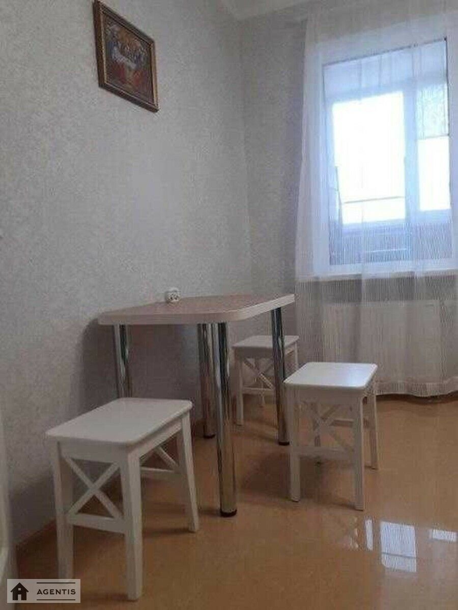 1783082939832811