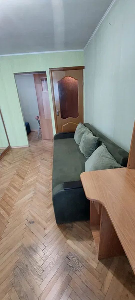 1837984428888811
