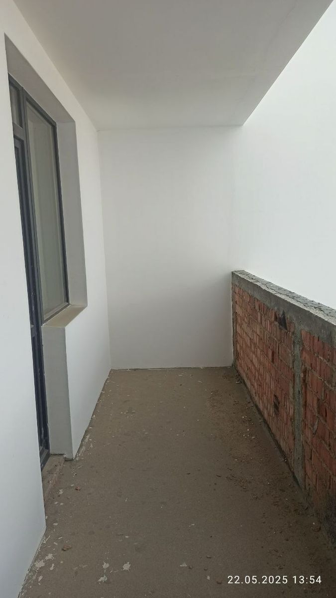 1832907587855814