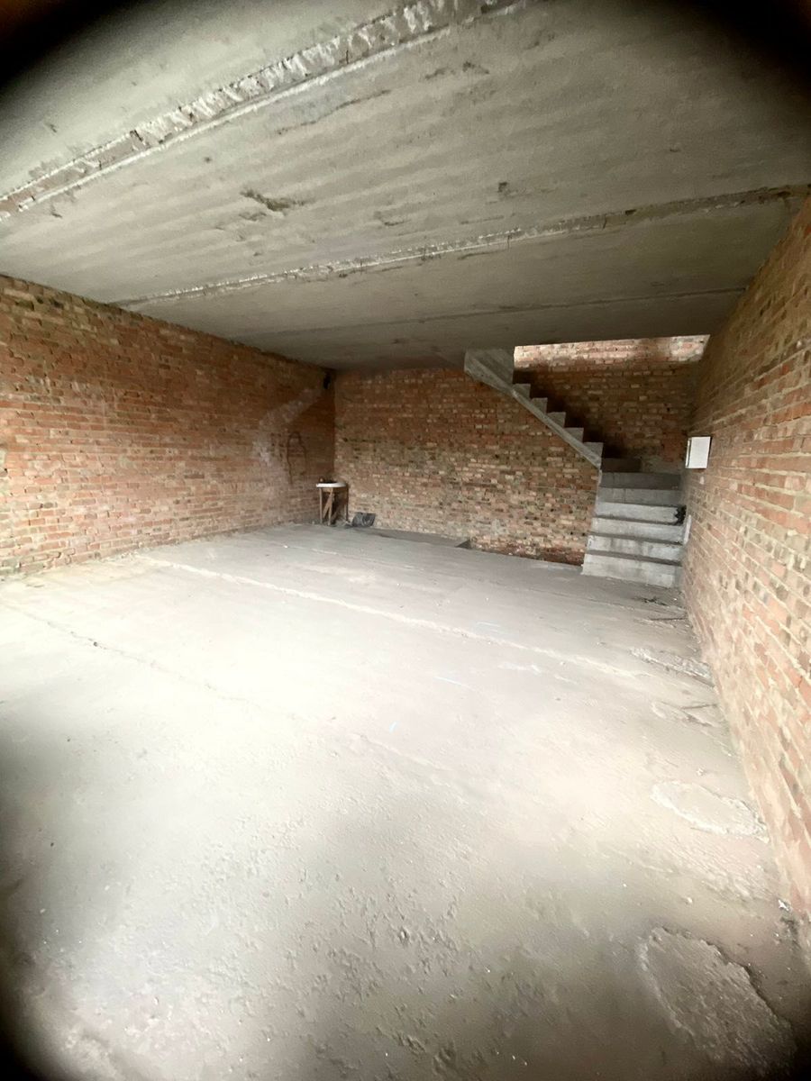 1835063774402814