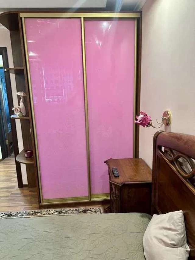 1837089816592815