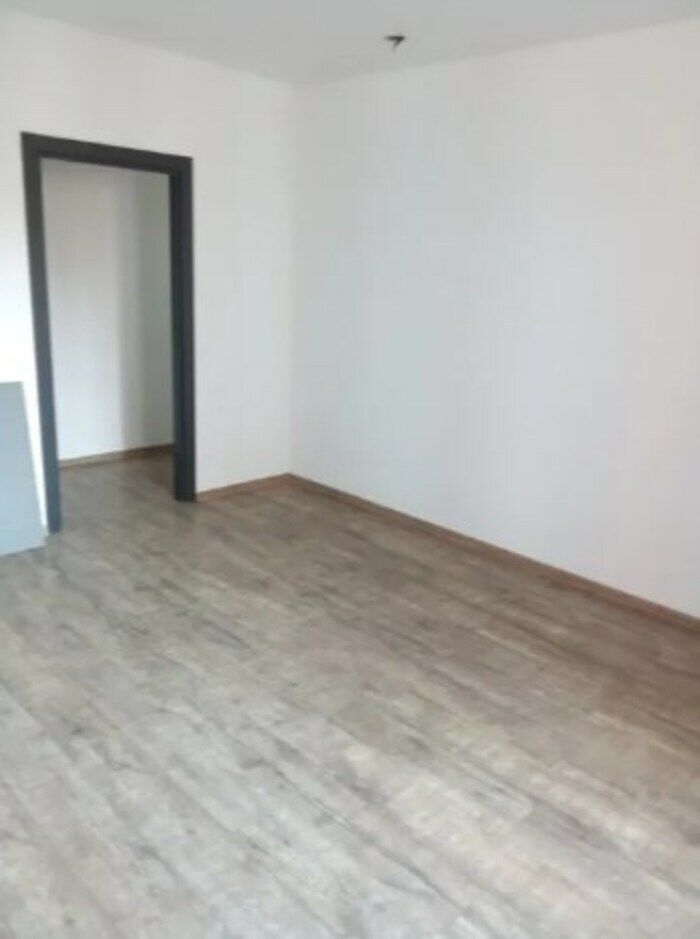 1834725289443816
