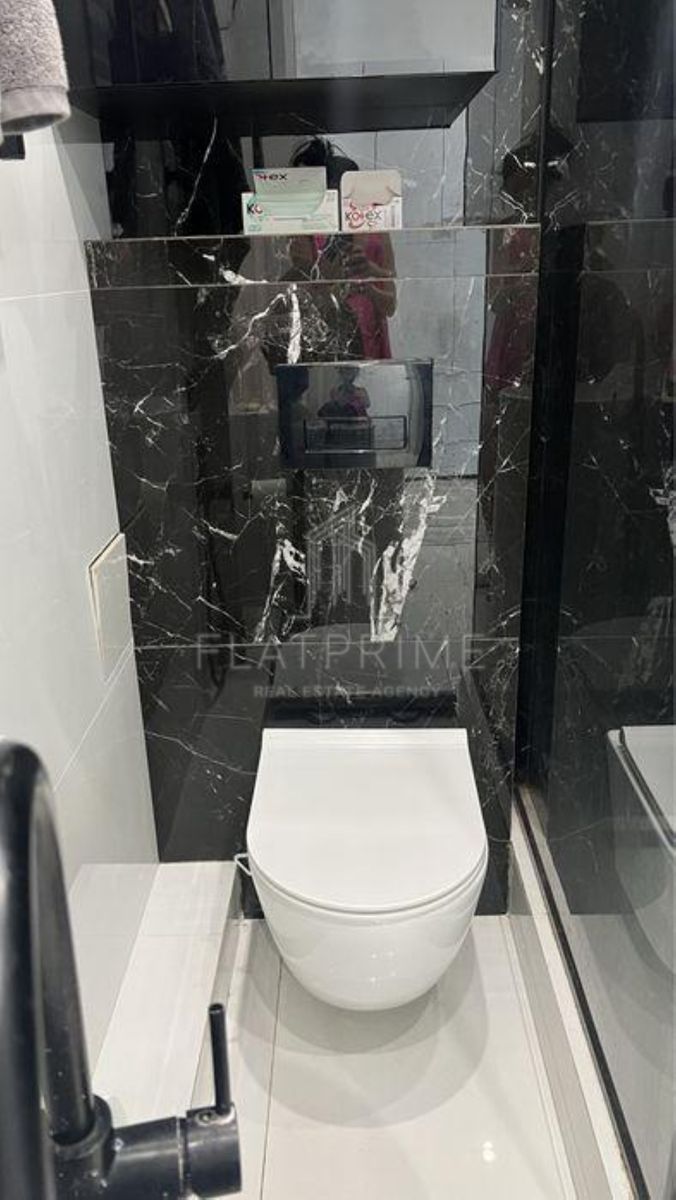 1837252088055816