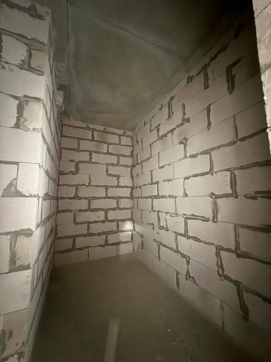1838649944794817