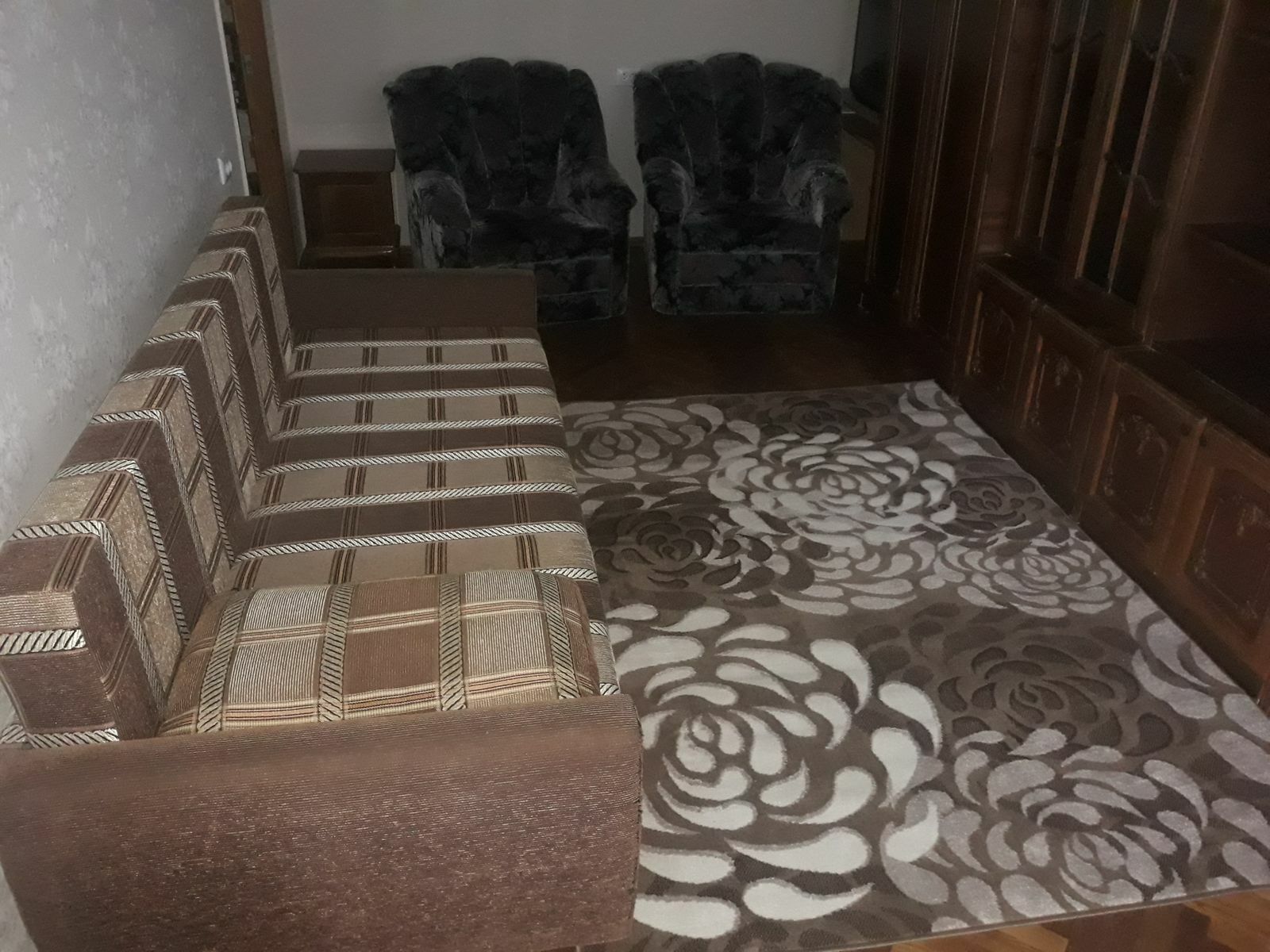 1749649510905818