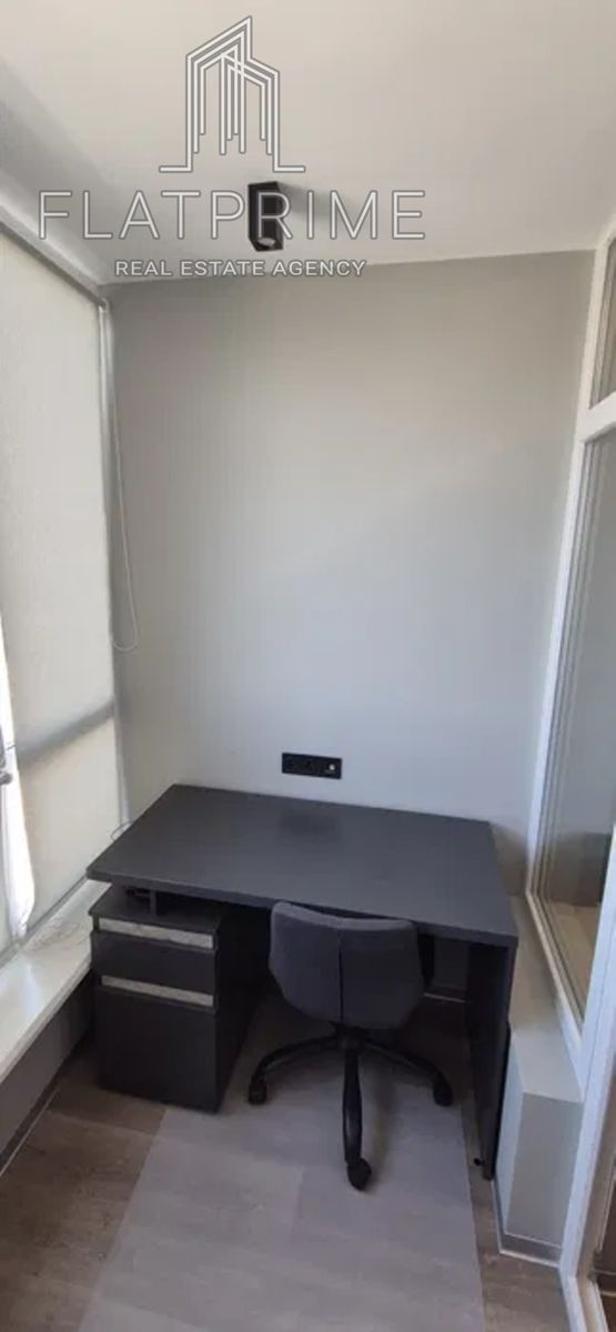 1834183335163818