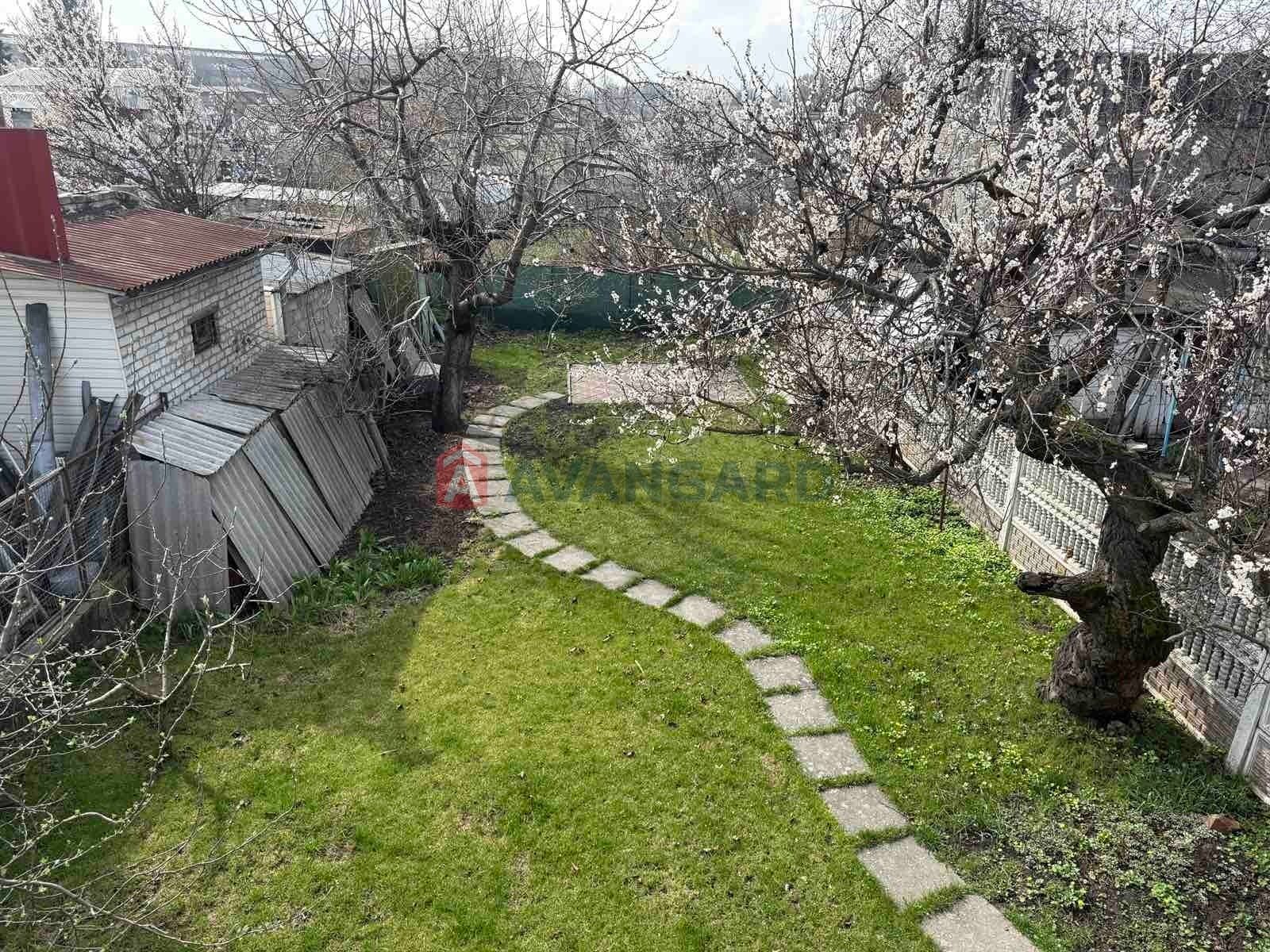 1837890370901818