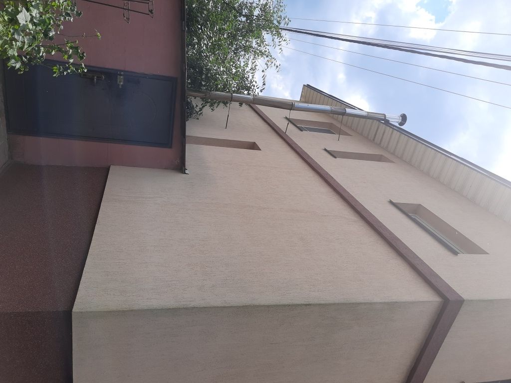 1769319366839082