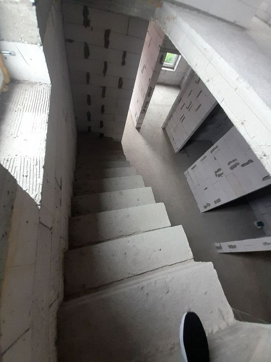 1836841842091820