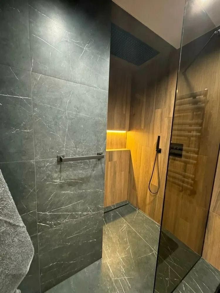 1838928055107820
