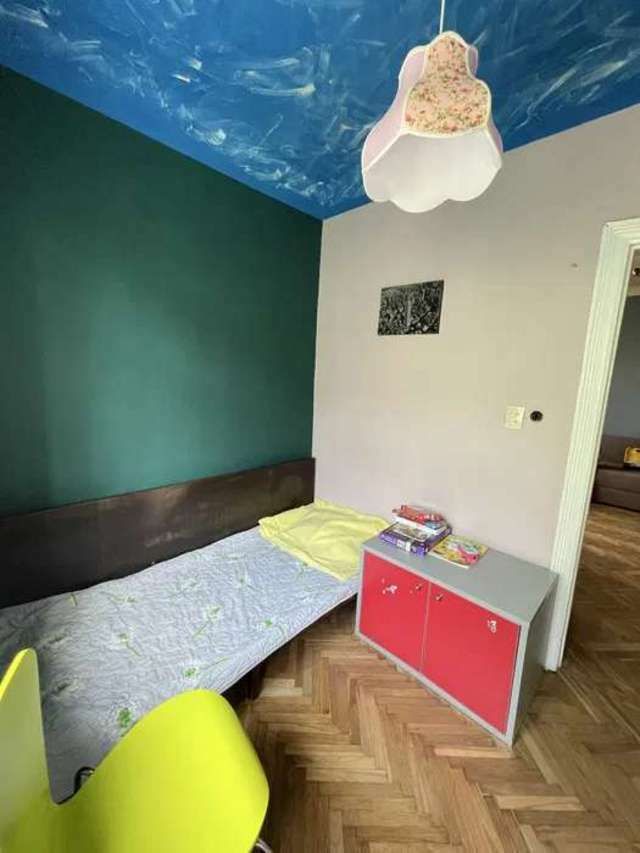 1831564360817821