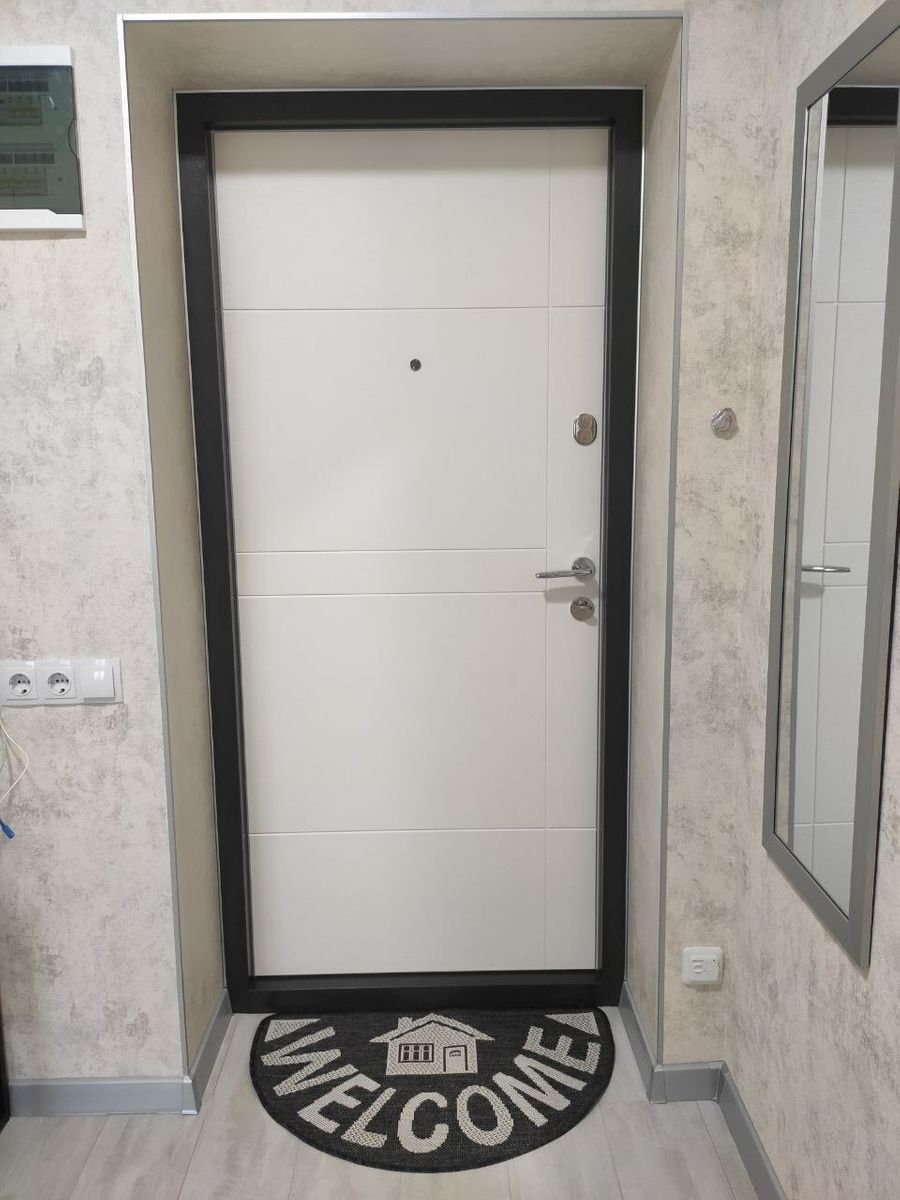1832195614573821