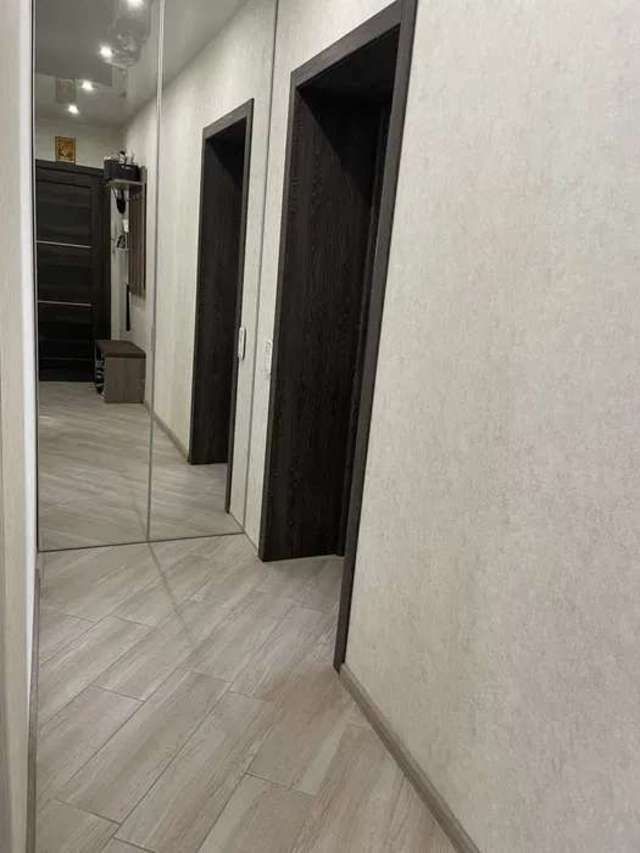 1833757288704821