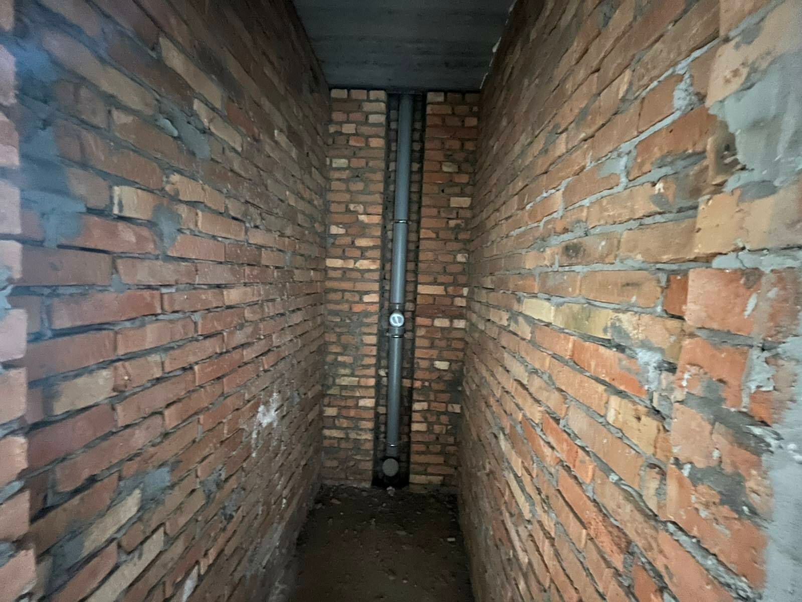 1836353365637821