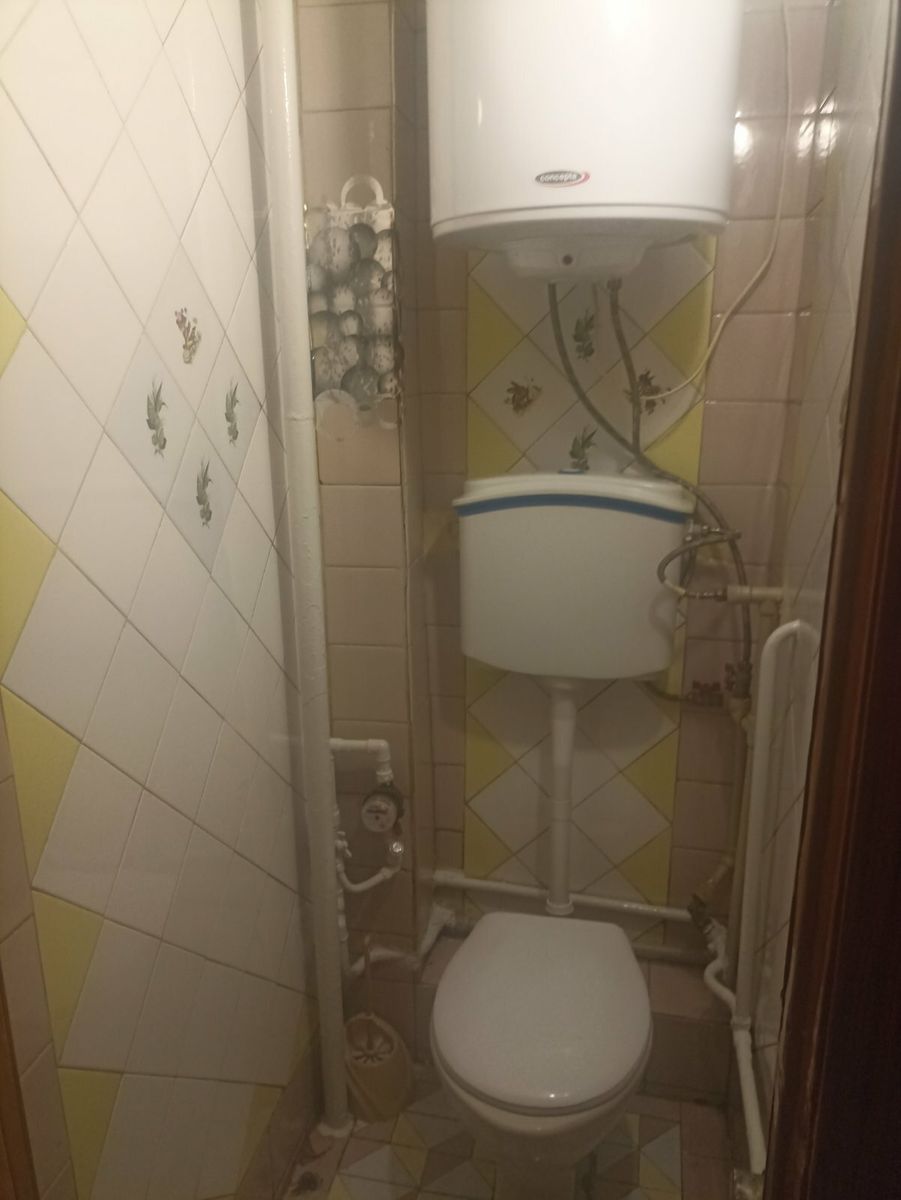 1835108713489822