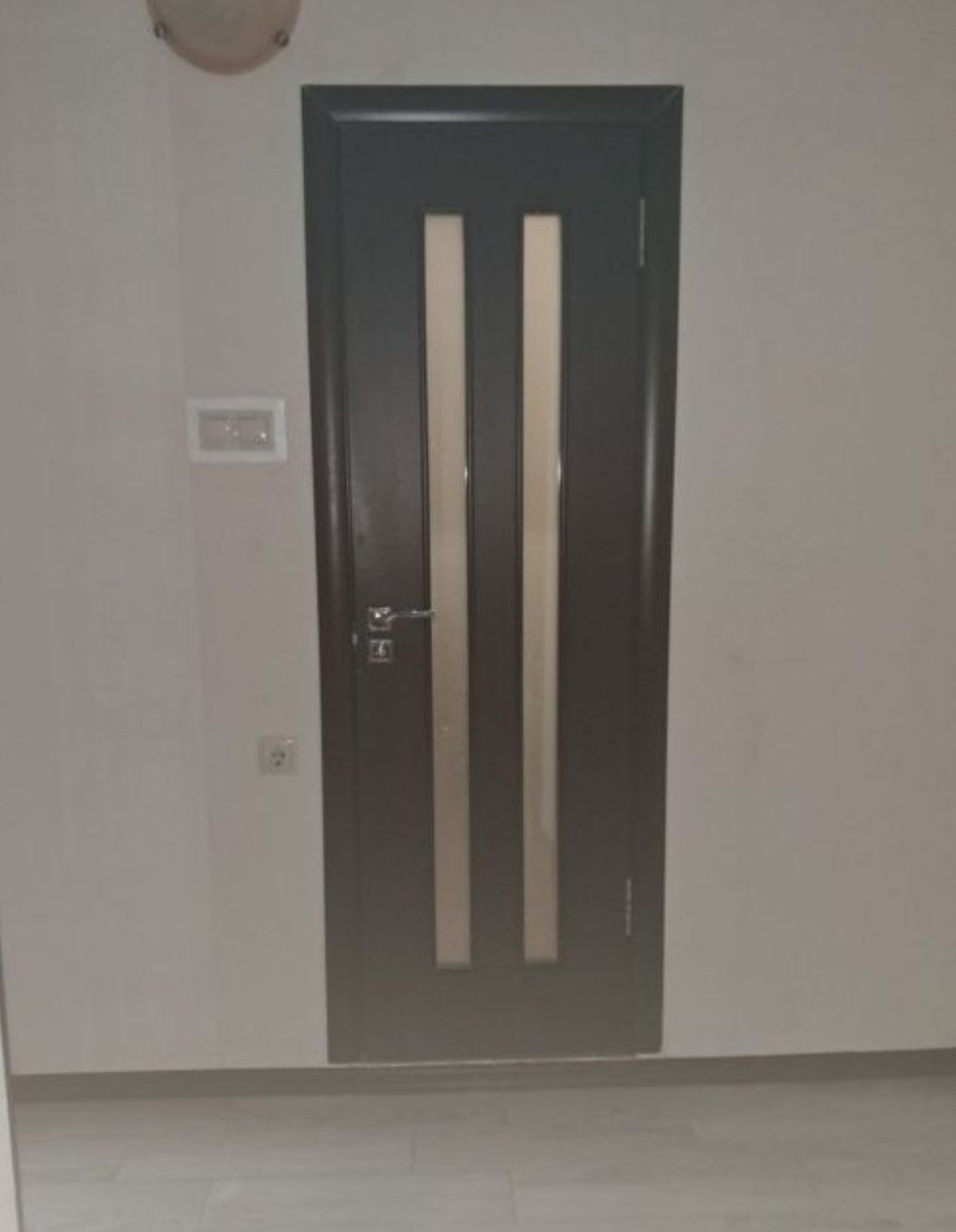 1835087563996825