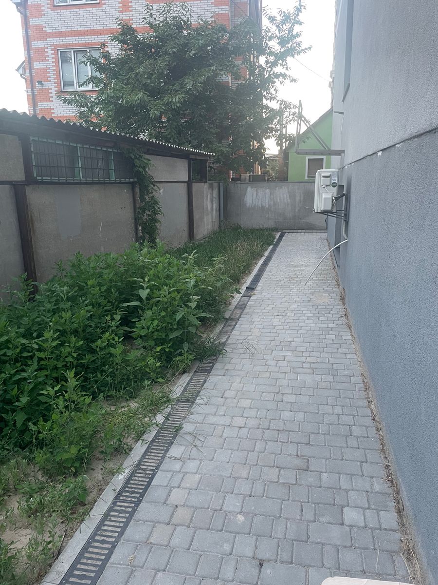 1807387015395827