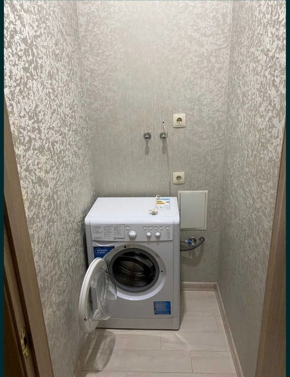 1835291268704828
