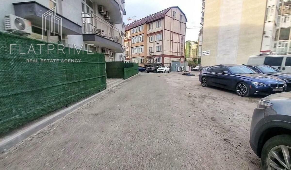 1830826384306829
