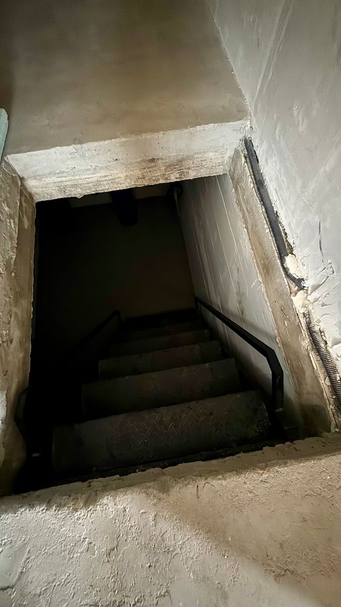 1837002664766829