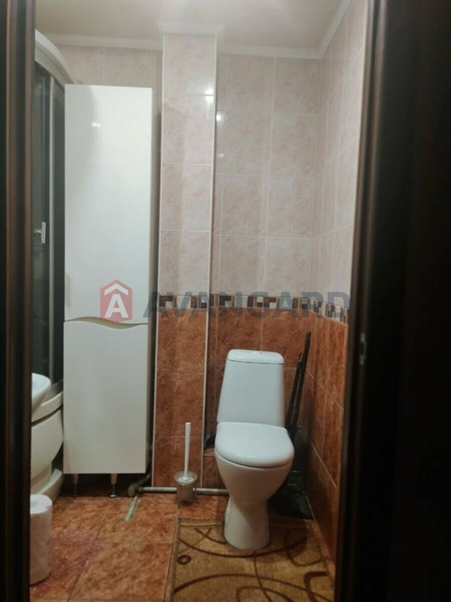 1833821326244083