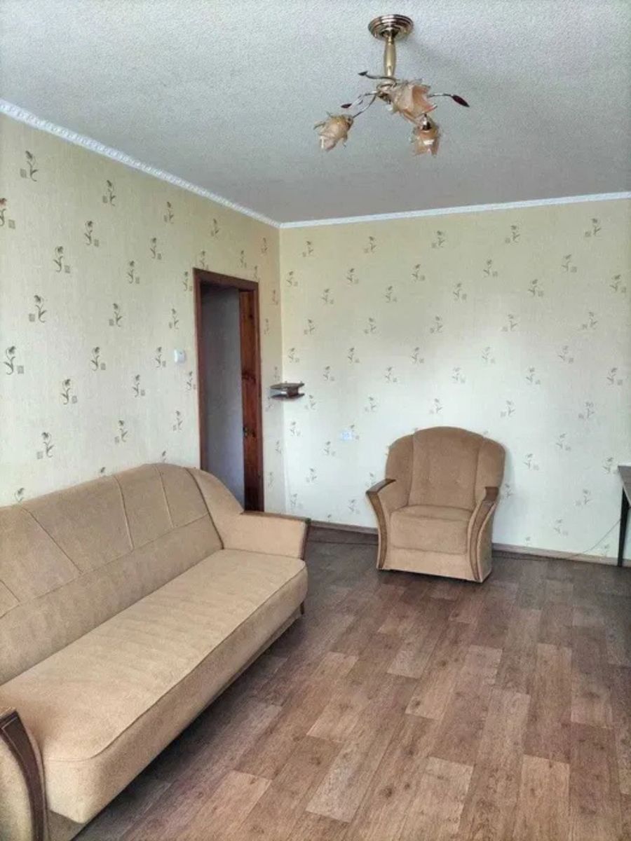 1839073916938083