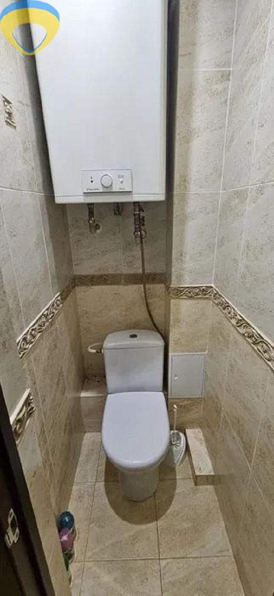 1831355990847831