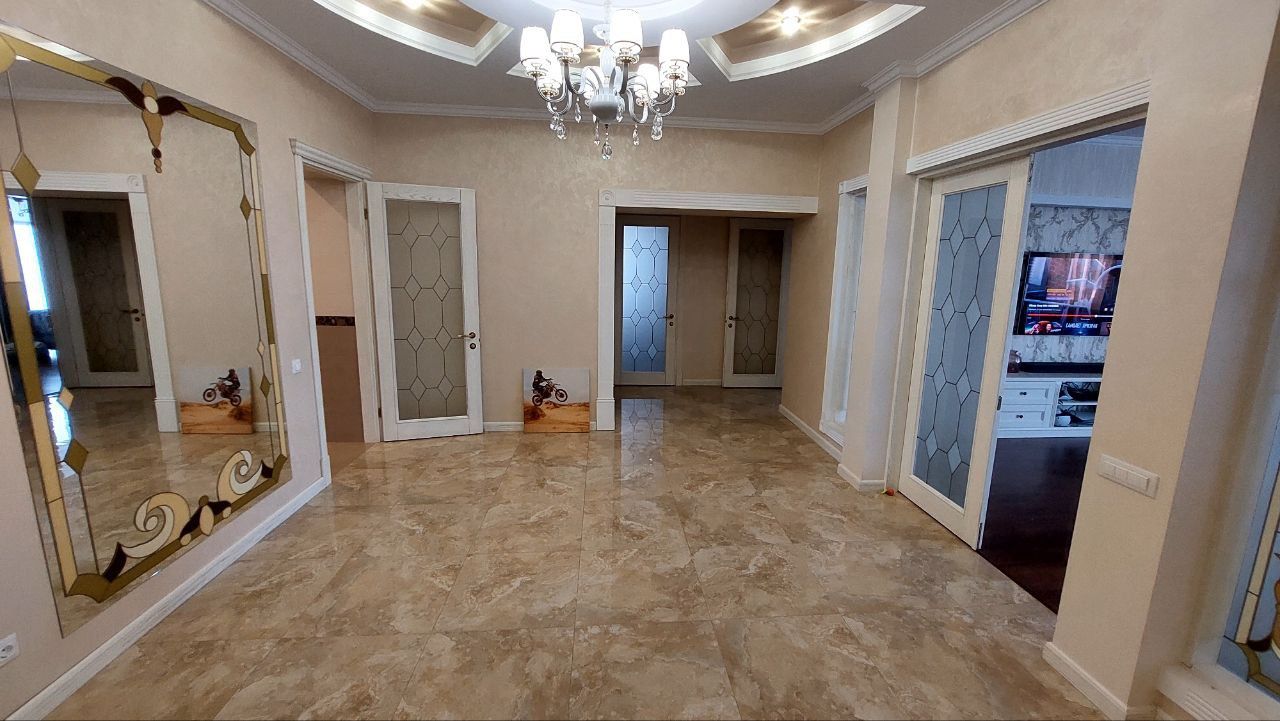 1838353952988831