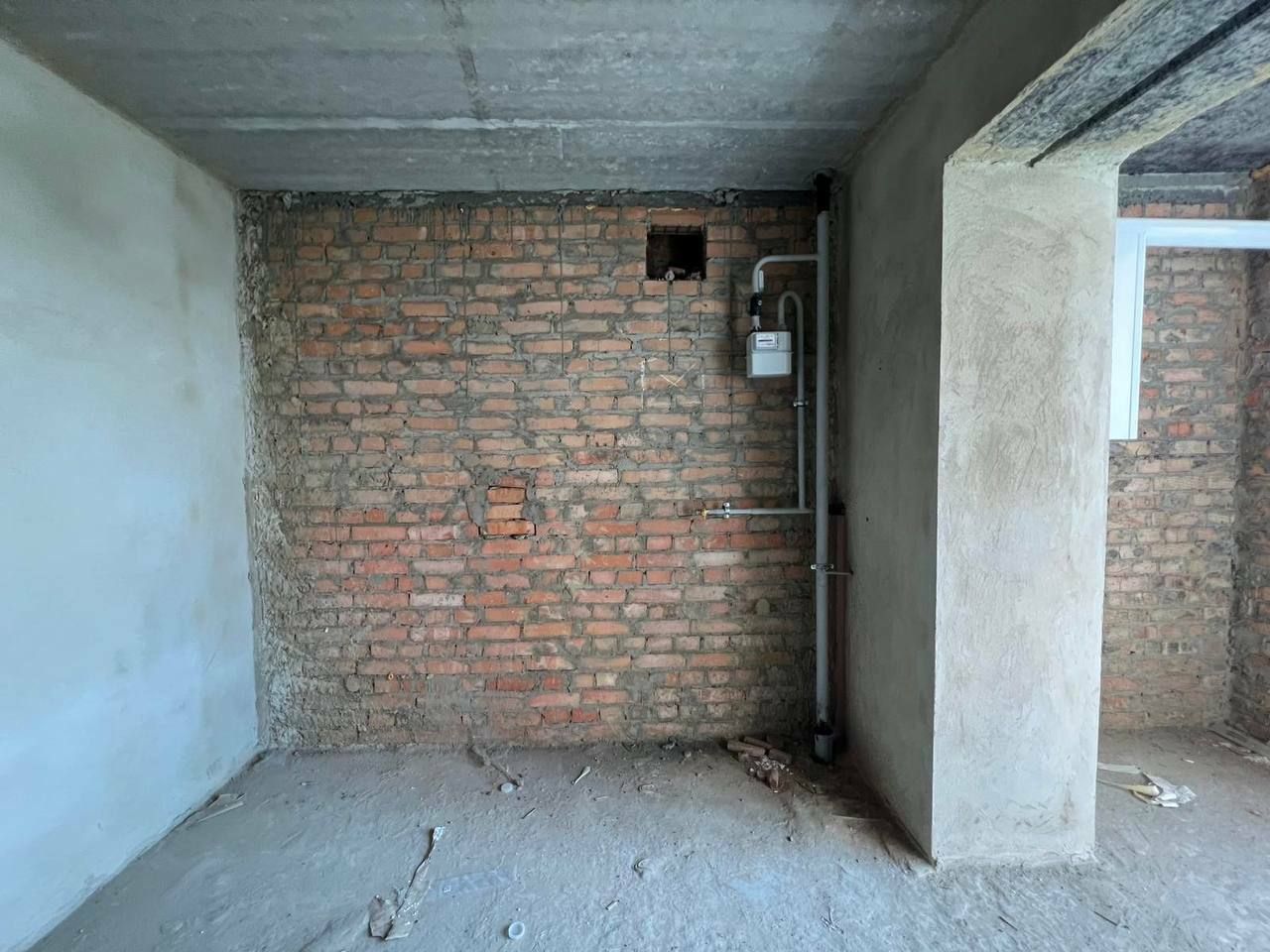 1833181136555832