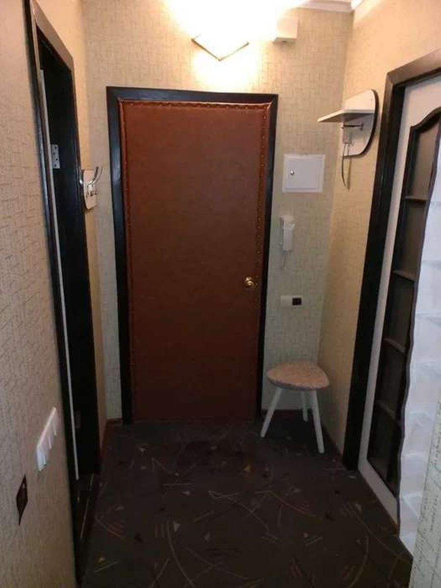 1832899664016833
