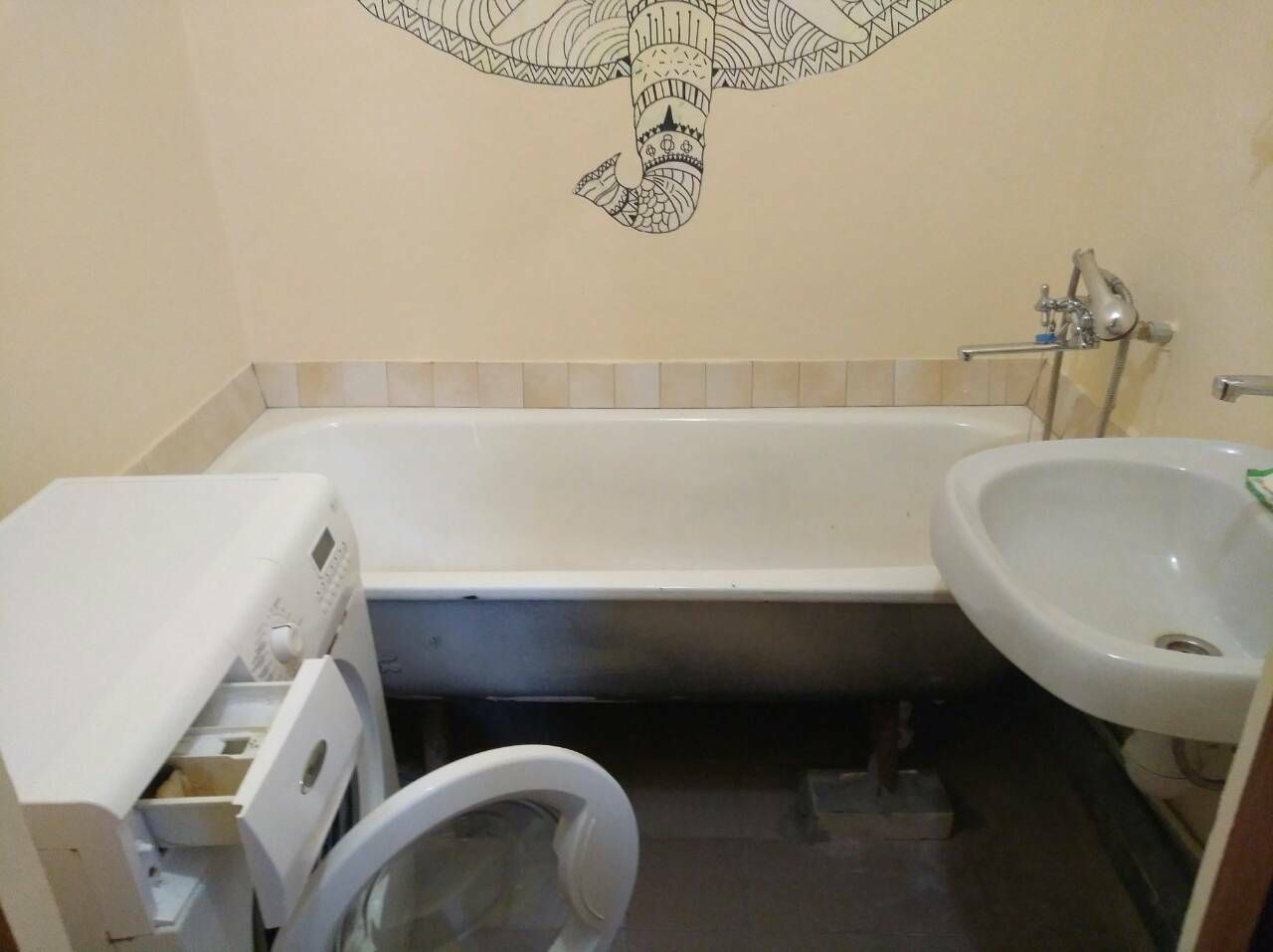 1838687557790833