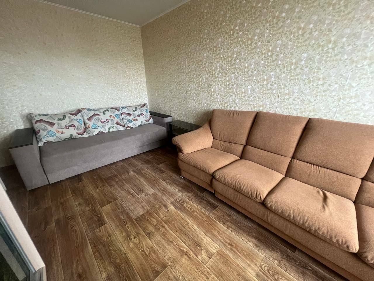 1836536337880834