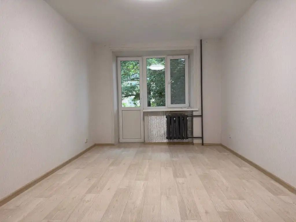 1837545826976834