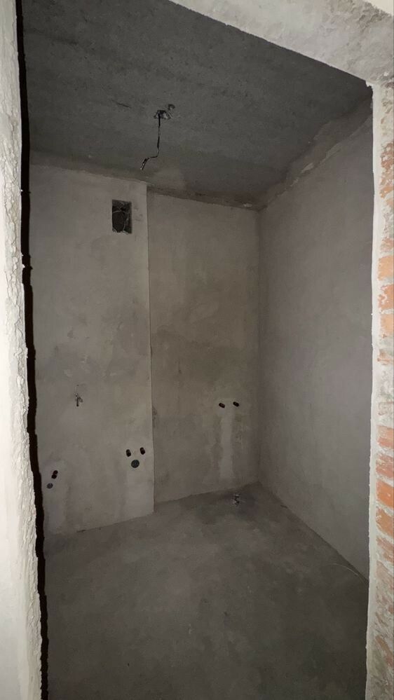 1832028411855835