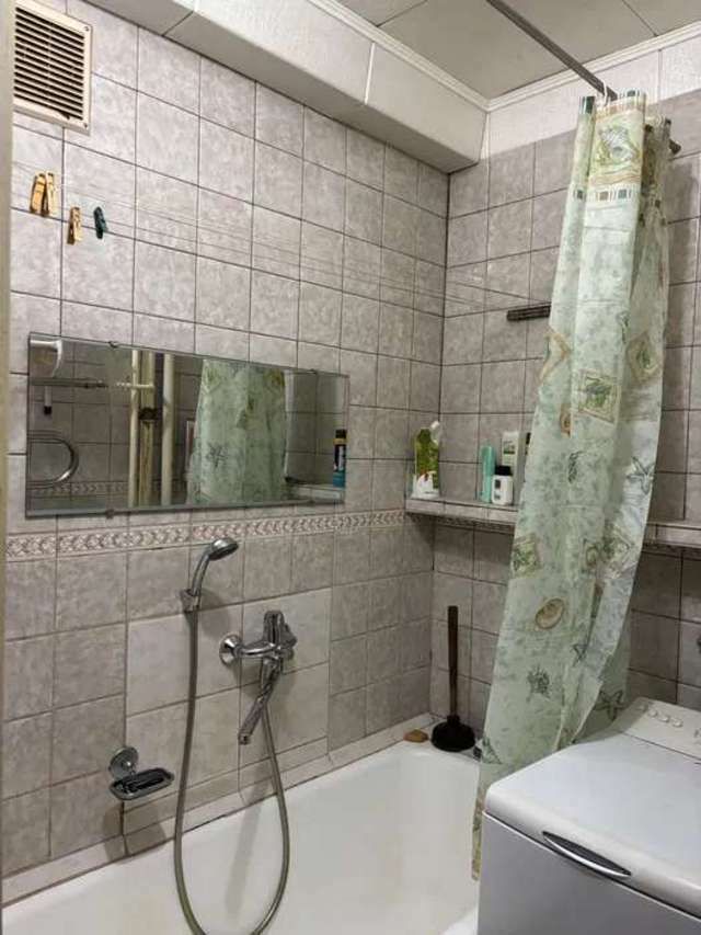 1836612845661835