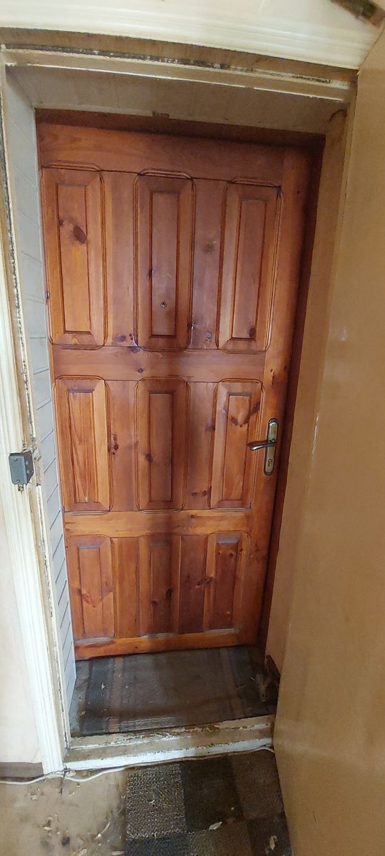1835556385692836