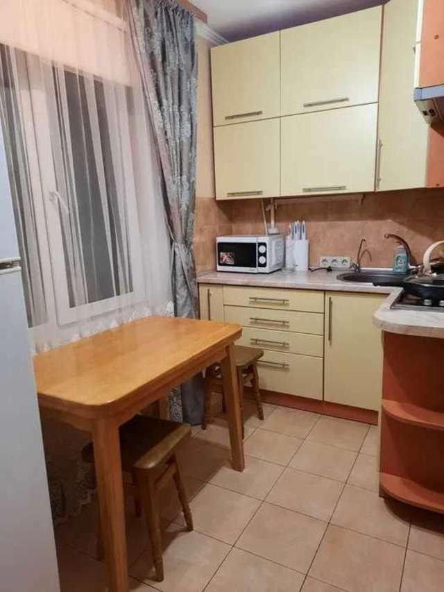 1838995056203836