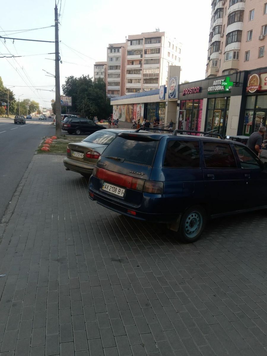 1838989523951838