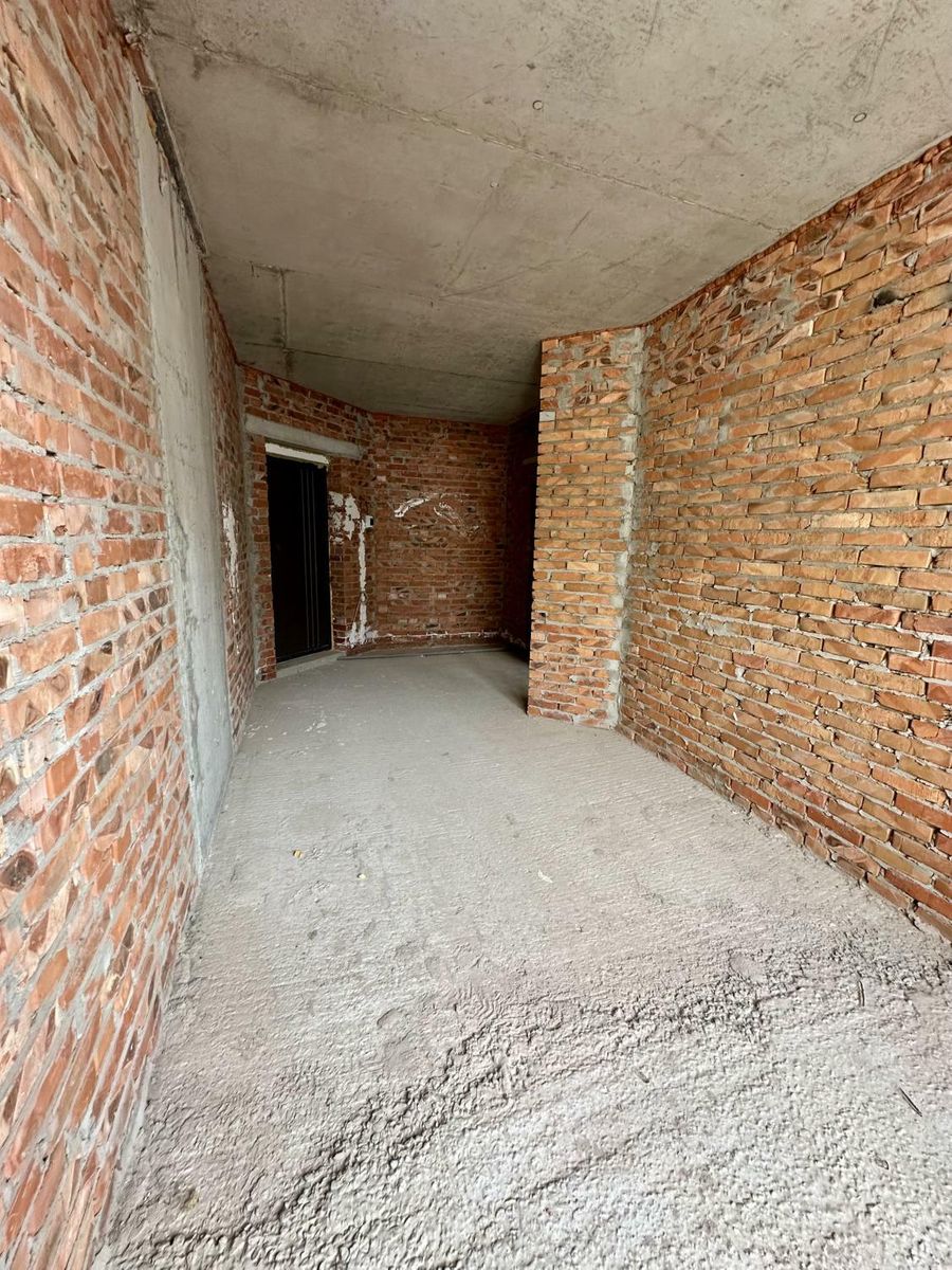 1829725409280839