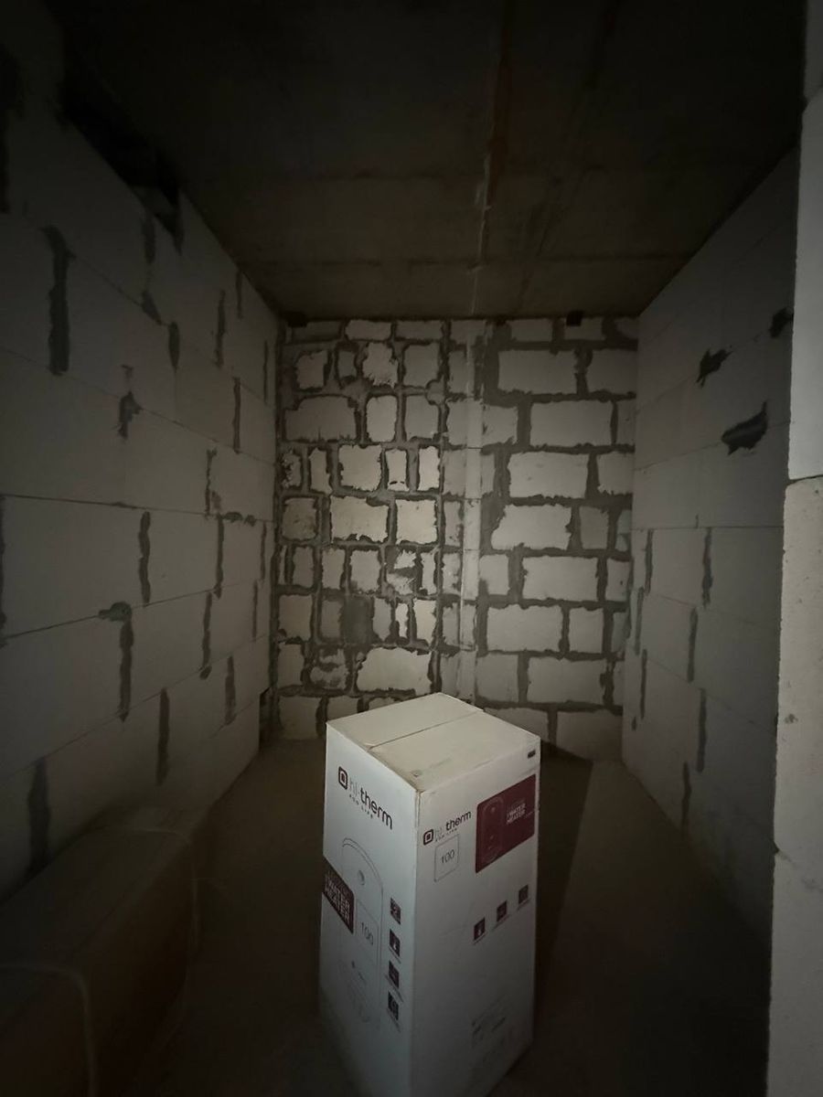 1839145712757839