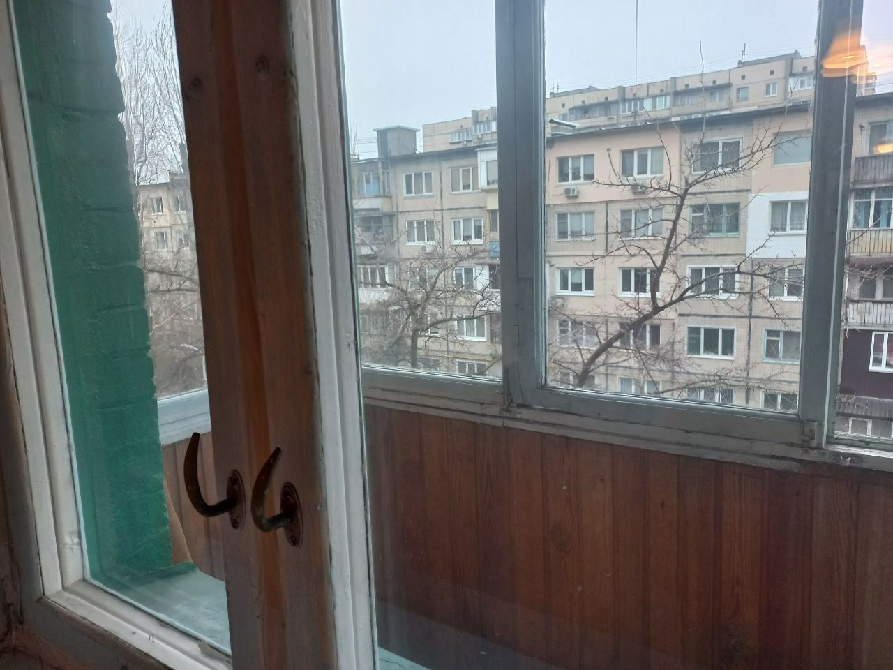 1826397392983084