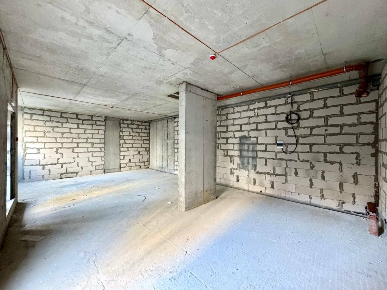 1835890149021084
