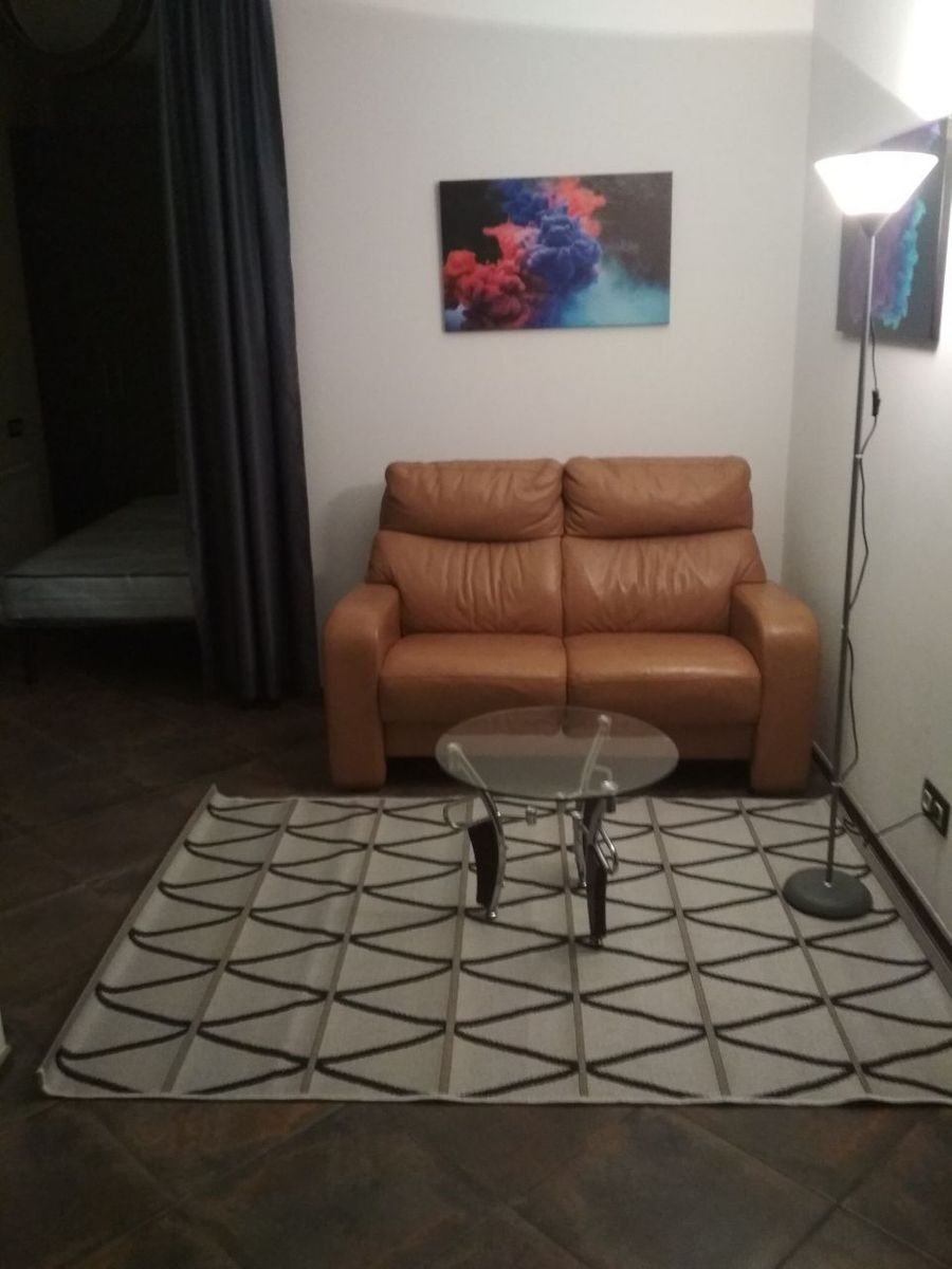 1839364644870841
